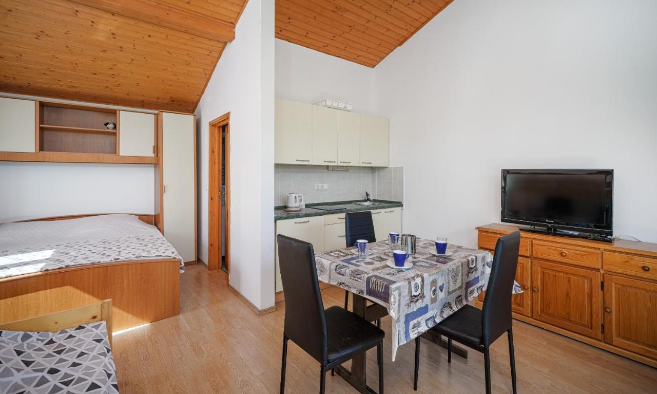 Appartement Katica- Srima Kültér fotó